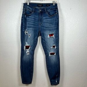Judy Blue Woman’s 16W Skinny Fit Buffalo Plaid Patch Distressed Denim Jean
